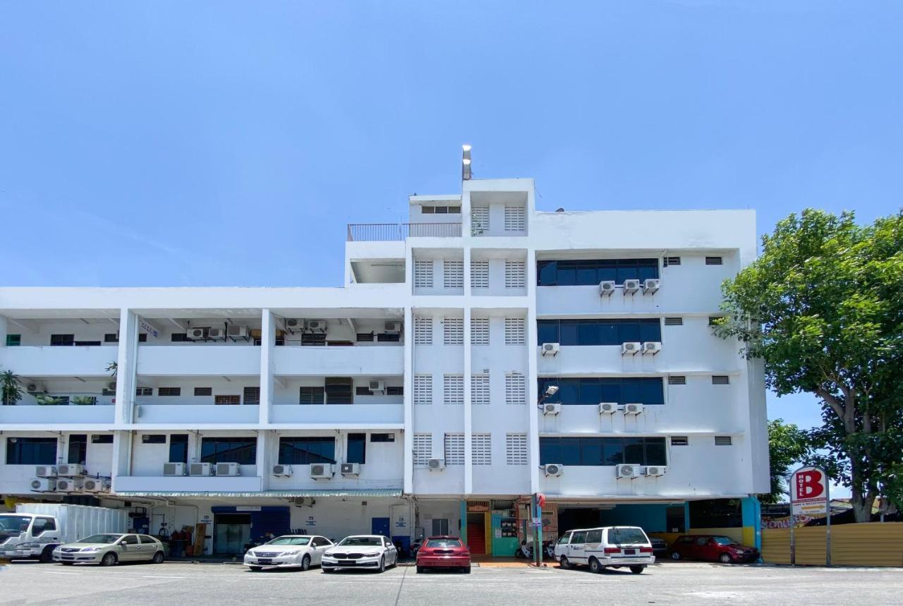 Oyo 89540 B Hotel Penang Bayan Lepas Exterior photo